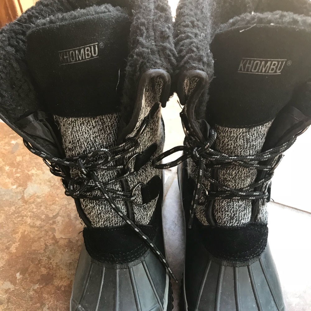 Khombu Grey and Black Winter Boots Sz 11